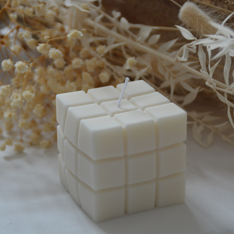 Rubik Kerze - by SARA BECKER